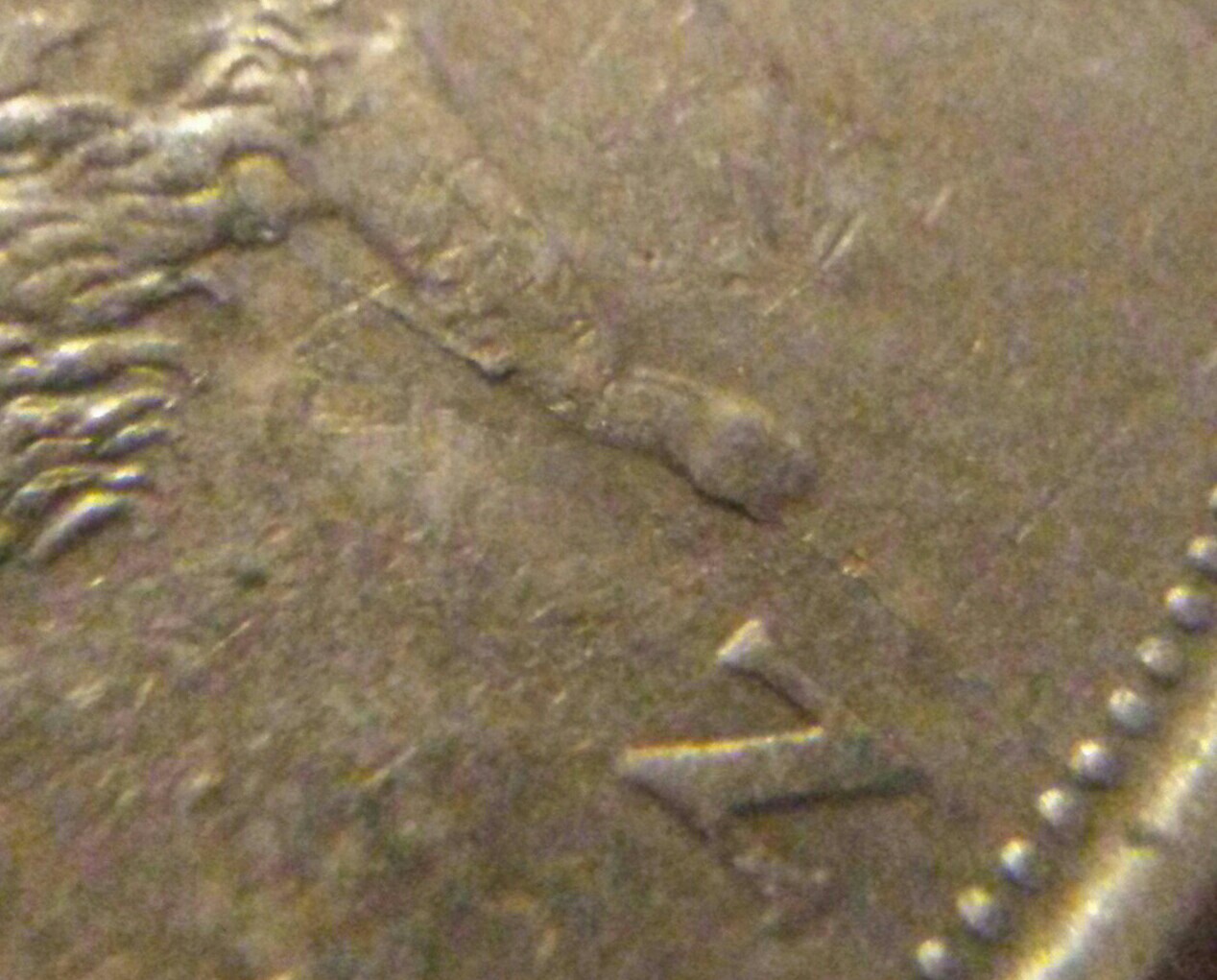 1970-10-New-Pence-Reverse-Die-Clash?-Or-Lam?-DDR?